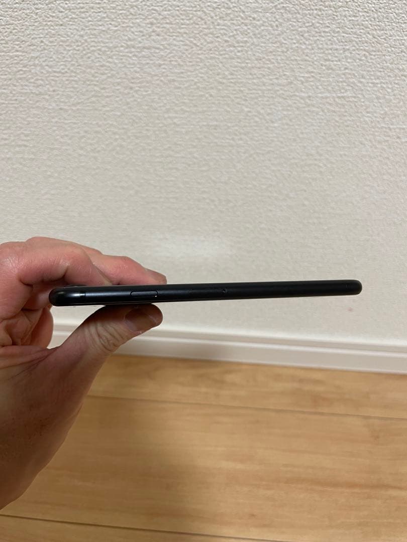 美品　iPhoneSE 第2世代