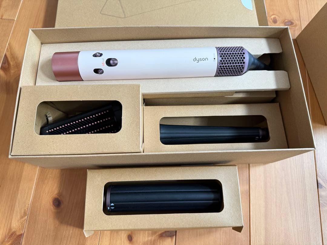 ダイソン エアラップ i.d. マルチスタイラー＆ドライヤー HS08