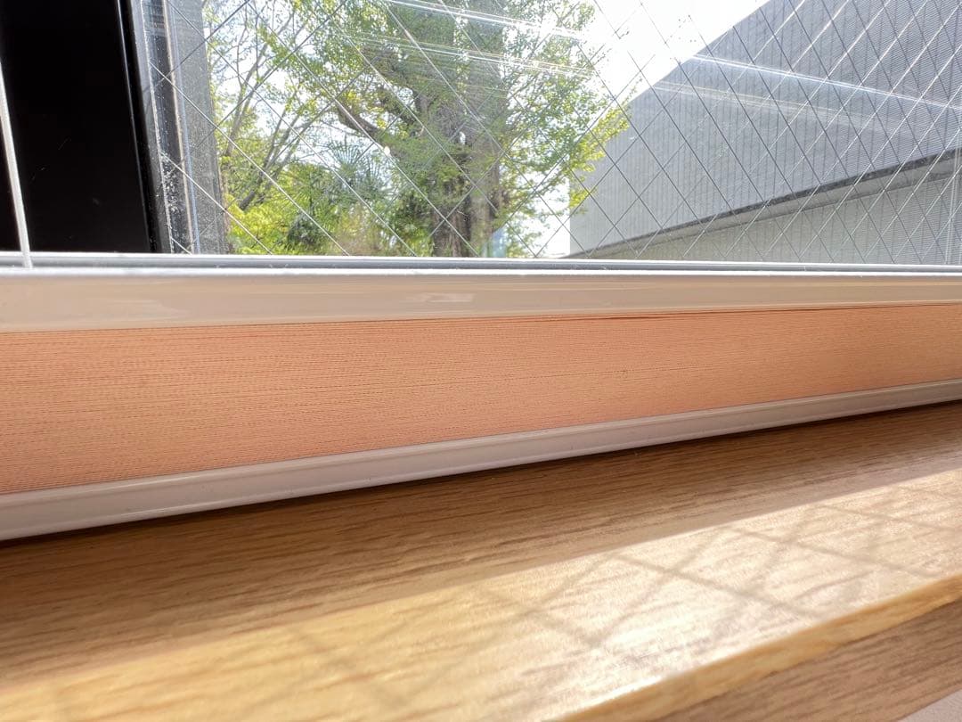 TUISS DECOR 採光トップダウンハニカムシェード