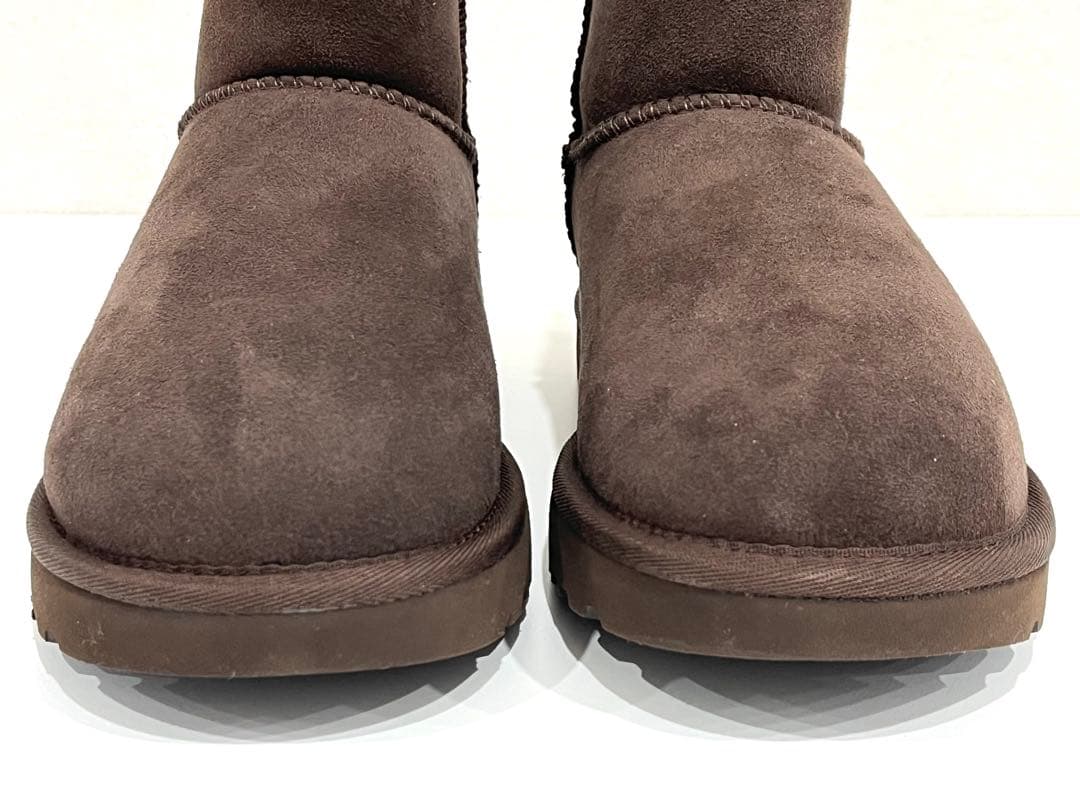 f111 新品　UGG W CLASSIC MINI Ⅱ 1016222 ブーツ