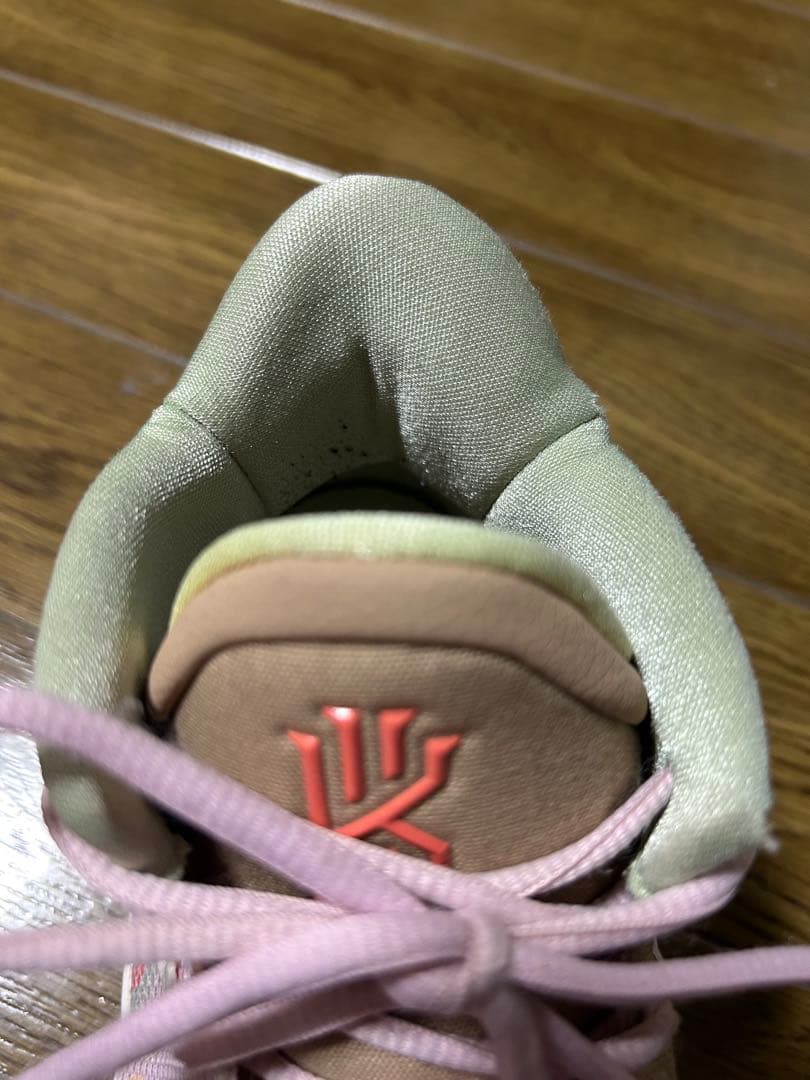 シューズ(男性用) NIKE KYRIE 7 EP '1 WORLD 1 PEOPLE