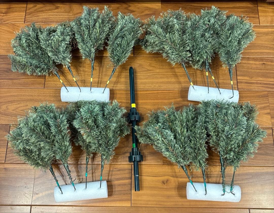 ✨クリスマスツリー 松ぼっくり付き スタジオクリップ 180cm ヌードツリー✨