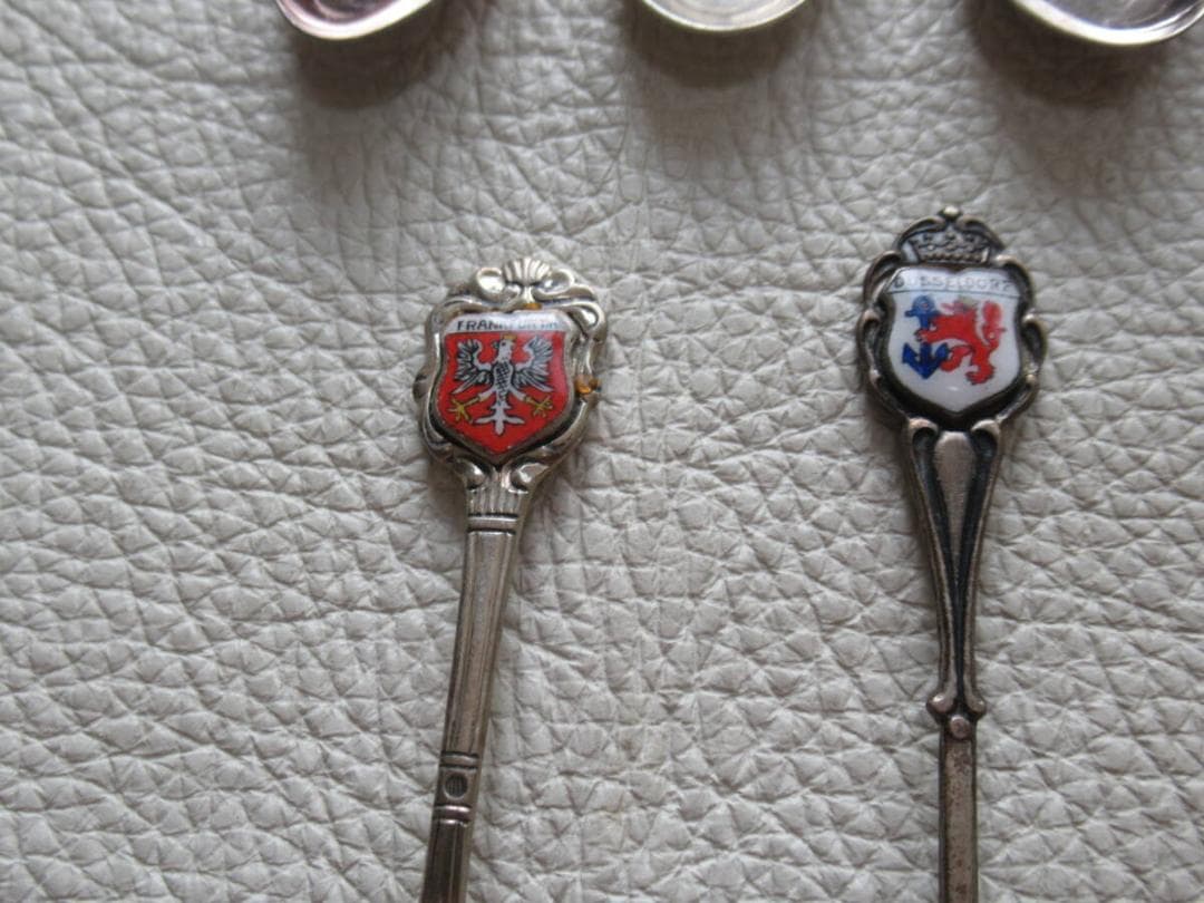 希少 美品 1950年頃希◆銀製(シルバー)と七宝製 世界のスプーン 合計23本