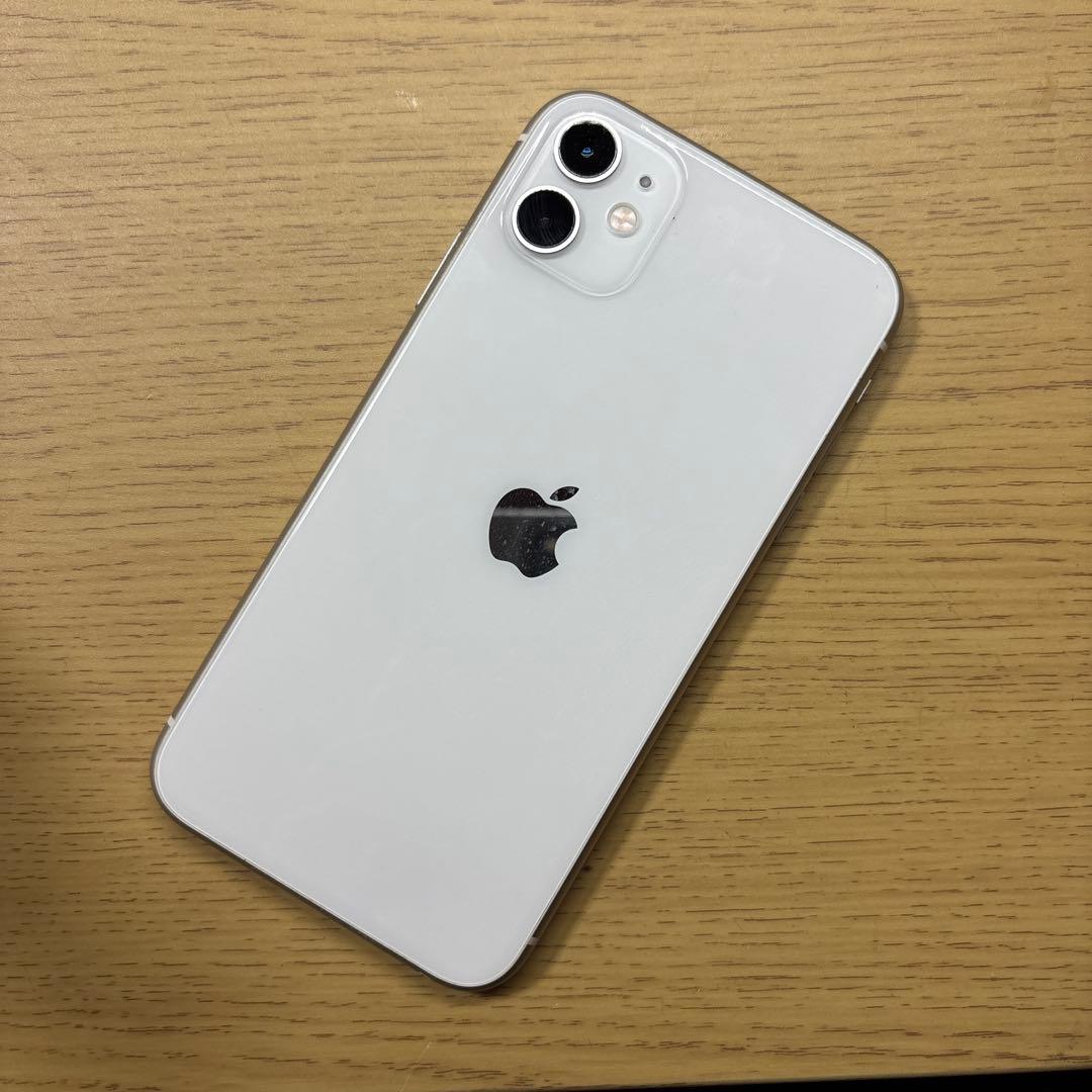 Apple iPhone11 64gb simロックあり　動作確認済み