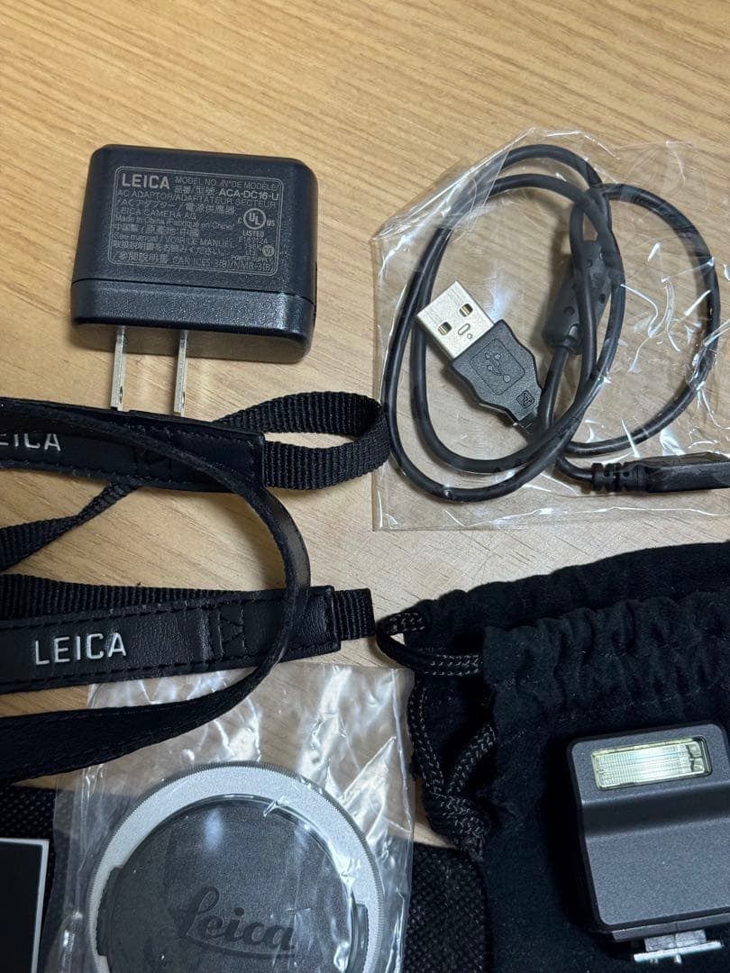 LEICA D-LUX 7 コンパクトデジタルカメラ