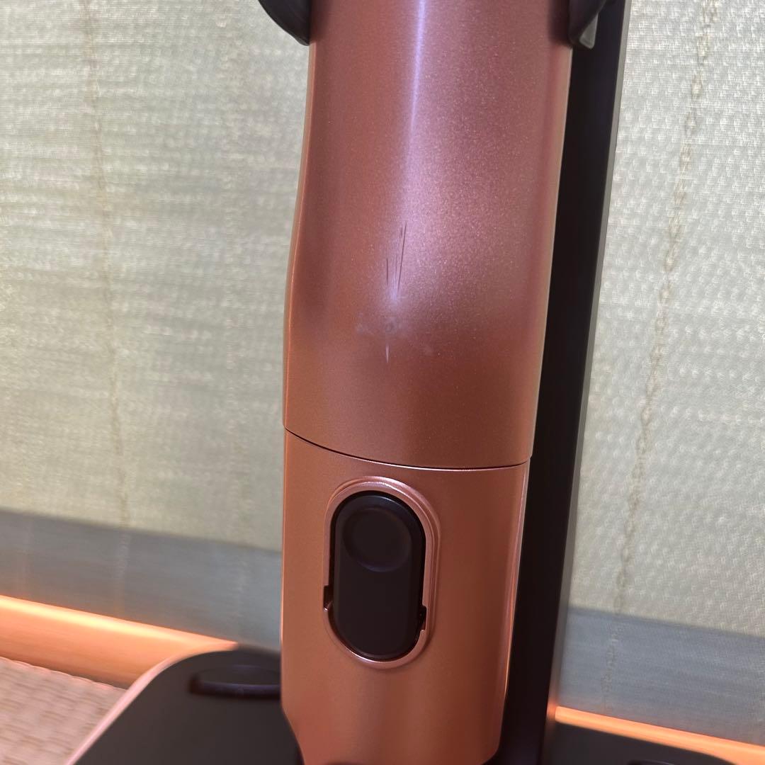 【美品｜通電確認済み】shark シャーク 充電式サイクロンスティッククリーナー