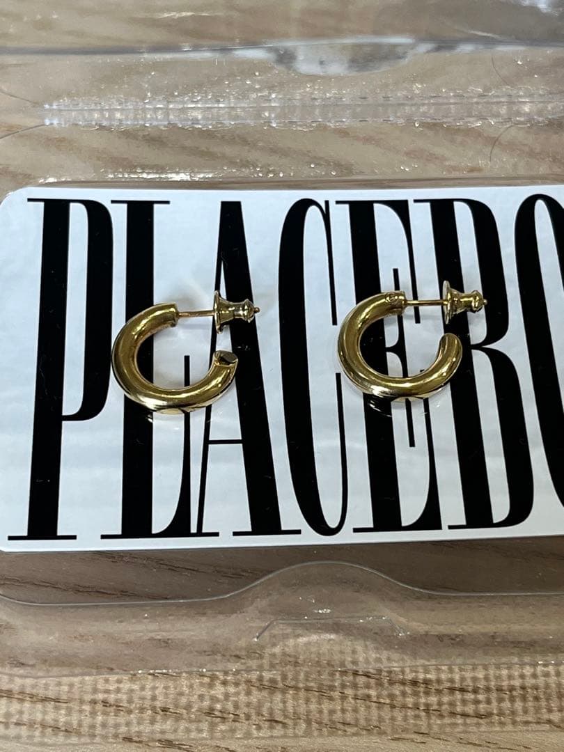 CAREERING PLACEBO 301F YW キャリアリング　フープピアス
