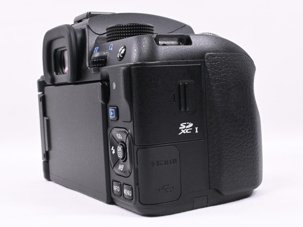 【超美品】 PENTAX K-70 レンズキット 《ショット数1846》