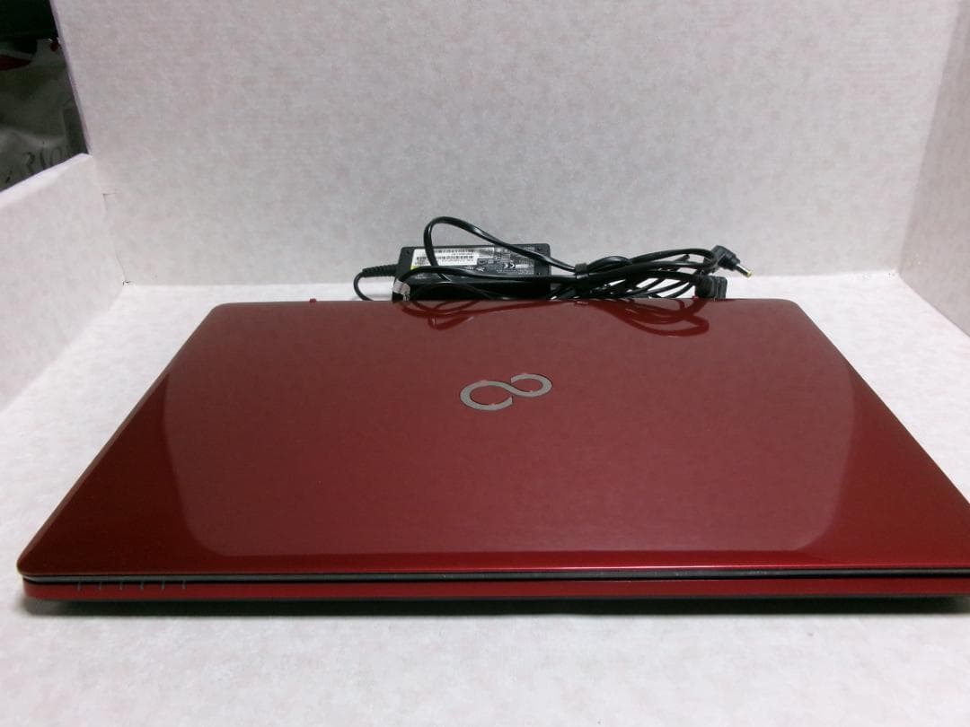 美品/新品SSD/LIFEBOOKメモリ8GB/カメラ/Office/Win11