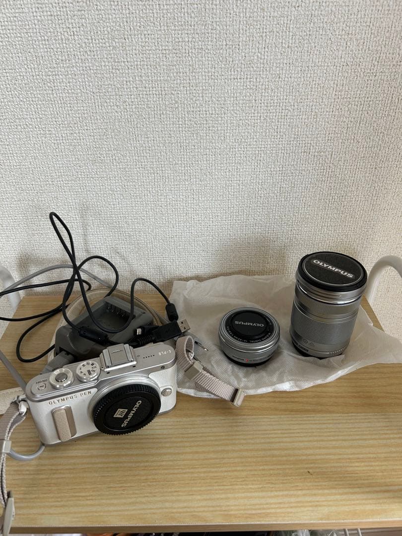 Olympus PEN E-PL8シルバー 本体