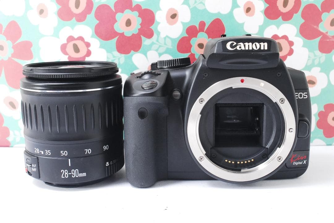 ❤スクルージオタクです様お取り置❤Canon kiss Xレンズキット❤人気機種