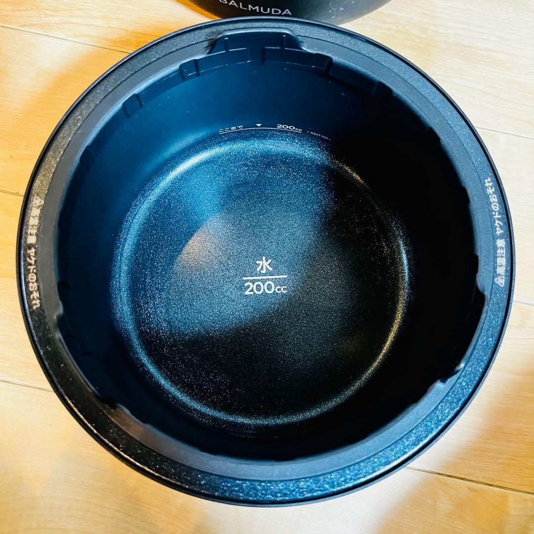 【極美品】バルミューダ BALMUDA K03A-BK 炊飯器 ブラック 3合