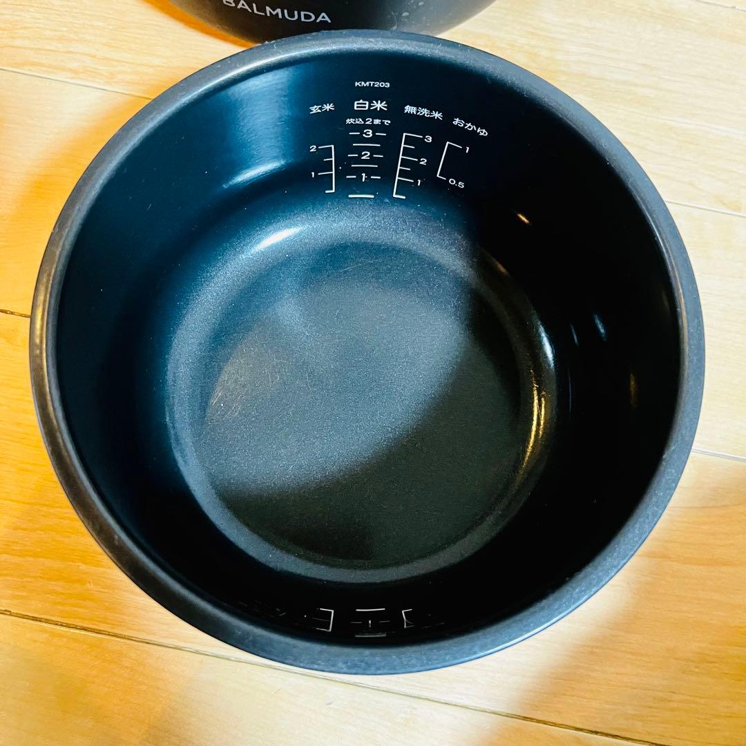 【極美品】バルミューダ BALMUDA K03A-BK 炊飯器 ブラック 3合