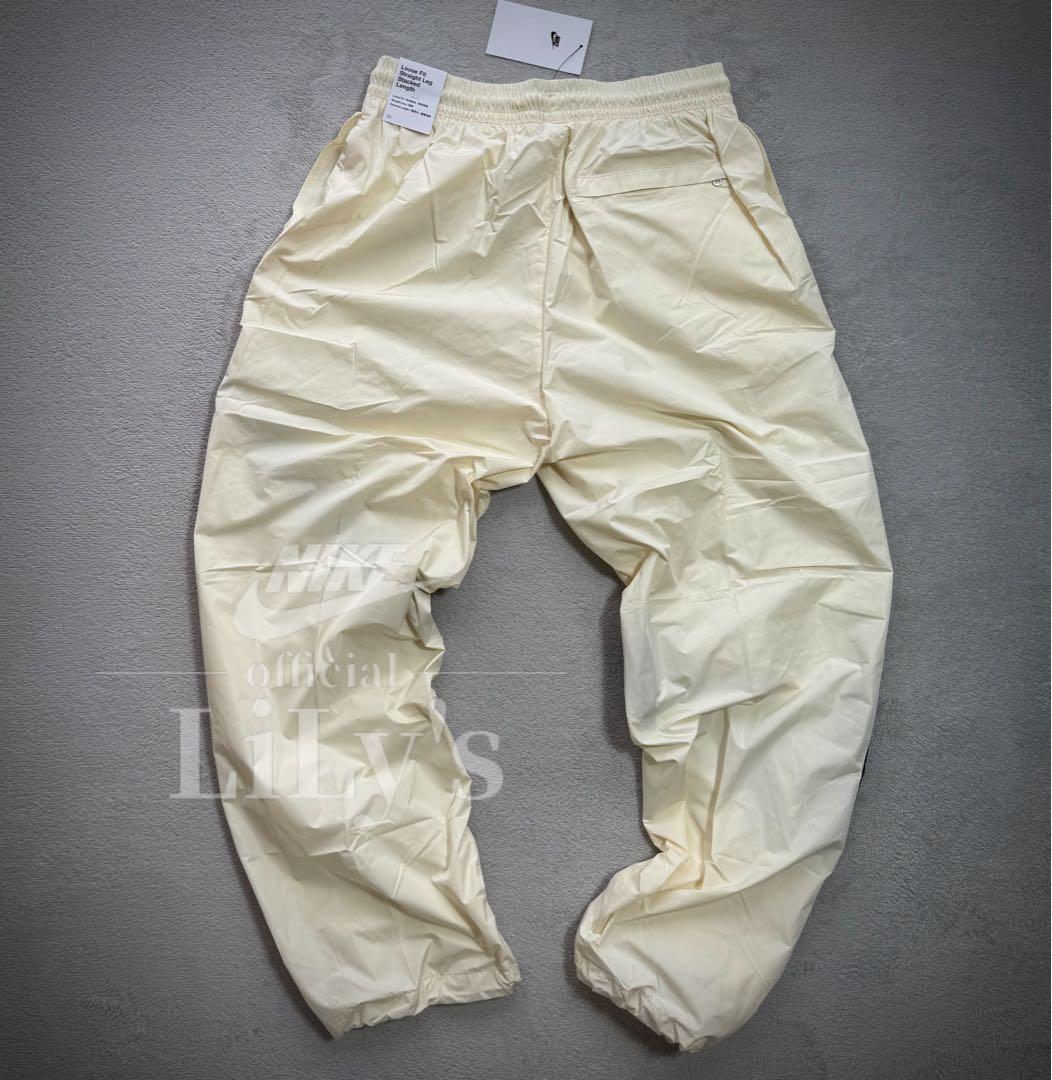 【Ｌサイズ】NIKE上下セットアップ　オフホワイト　ウーブン　ビッグスウォッシュ