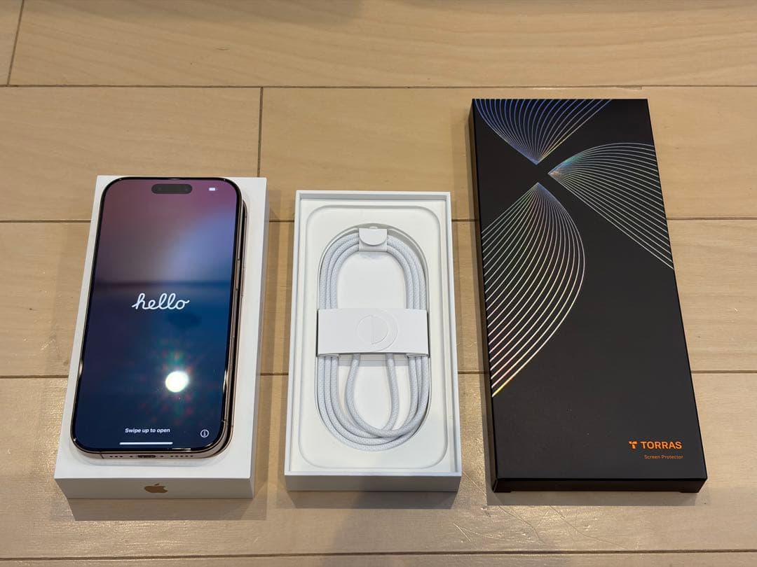 iPhone 16 Pro 256GB 海外版 デザートチタニウム iOS 18