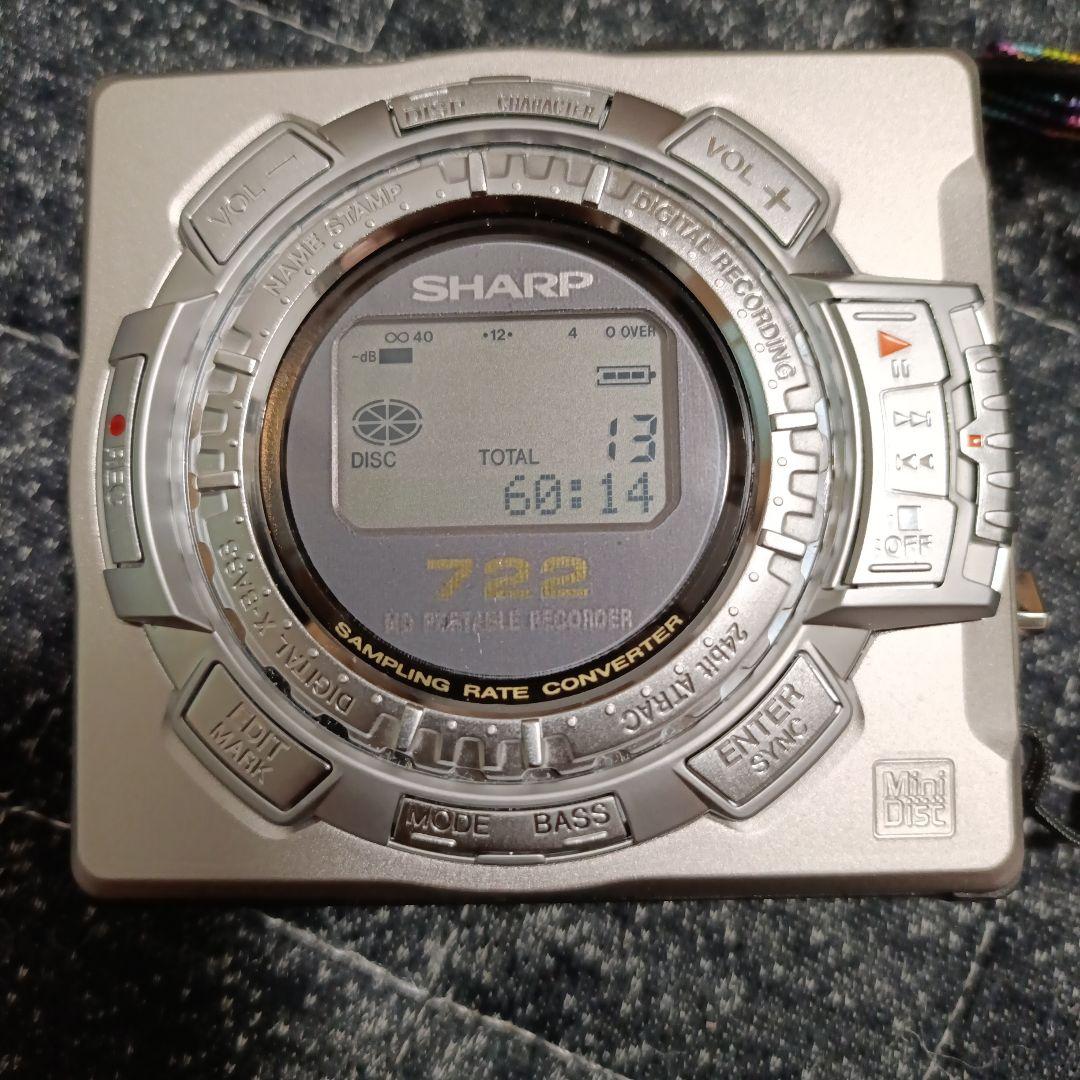 SHARP ポータブルMDレコーダー 本体とリモコン付き