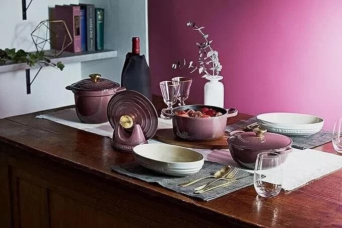 ル・クルーゼ　ココットロンド 20cm フィグ　シルバーノブ　新品