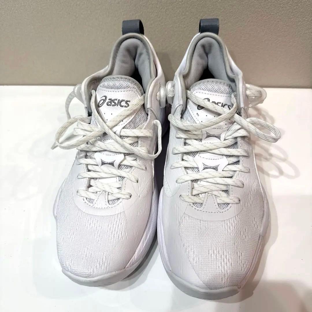 シューズ(男性用) NOVA SURGE LOW 2