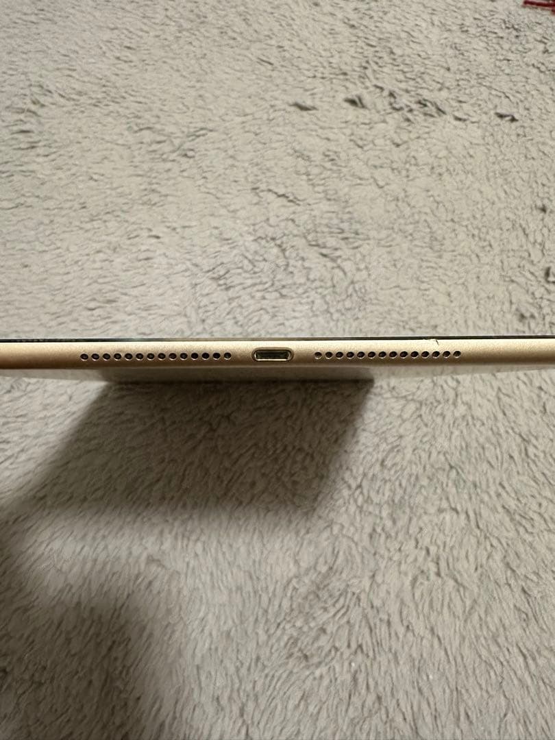 iPad Air2 ゴールド 128GB WiFiモデル