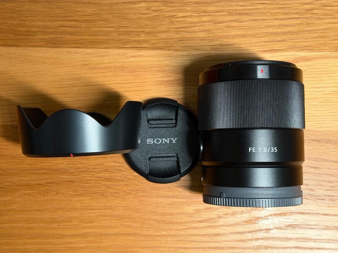 Sony FE 35mm f/1.8 レンズ (SEL35F18F)