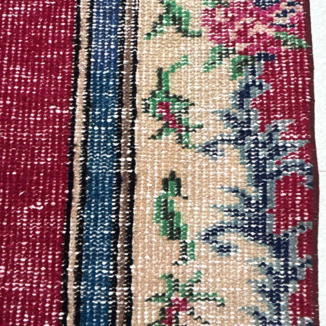 トルコ　ヴィンテージラグ　フローラル　ワインレッド　ブルー