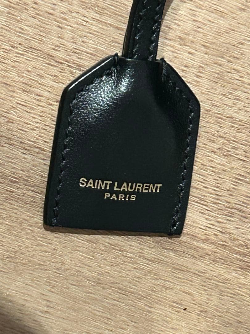 サンローラン　ベイビーカバス　ハンドバッグ