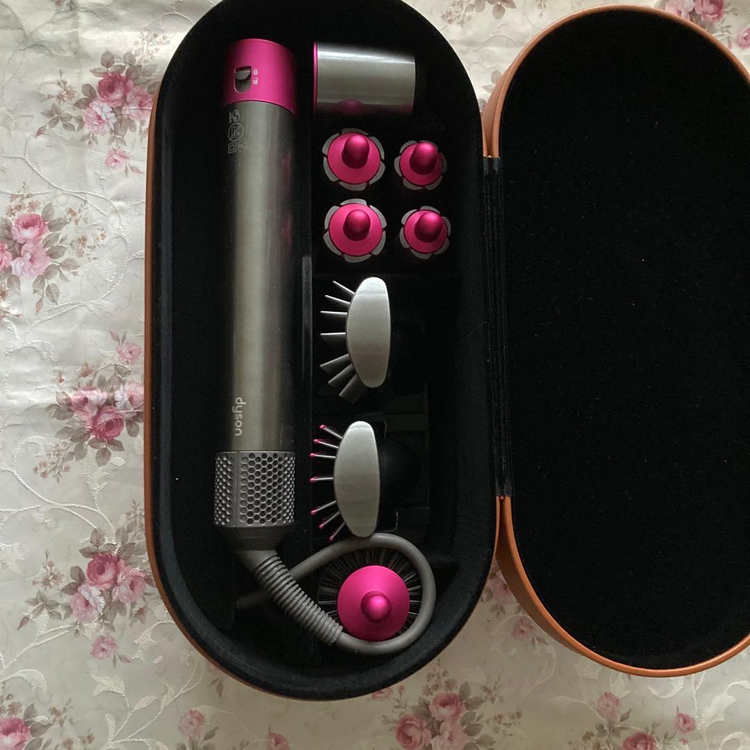 ダイソンHS01ヘアスタイラー　dyson airwrap complete