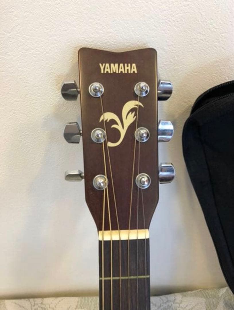 【カポ付き】YAMAHA アコースティックギター