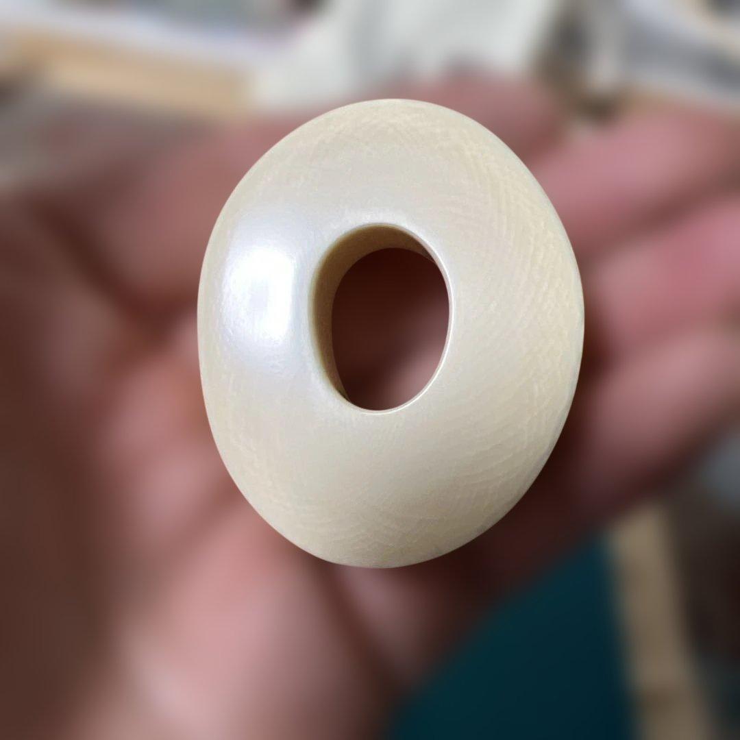 天然素材、鯨の歯風、抹香鯨風、歯類、根付重さ46g