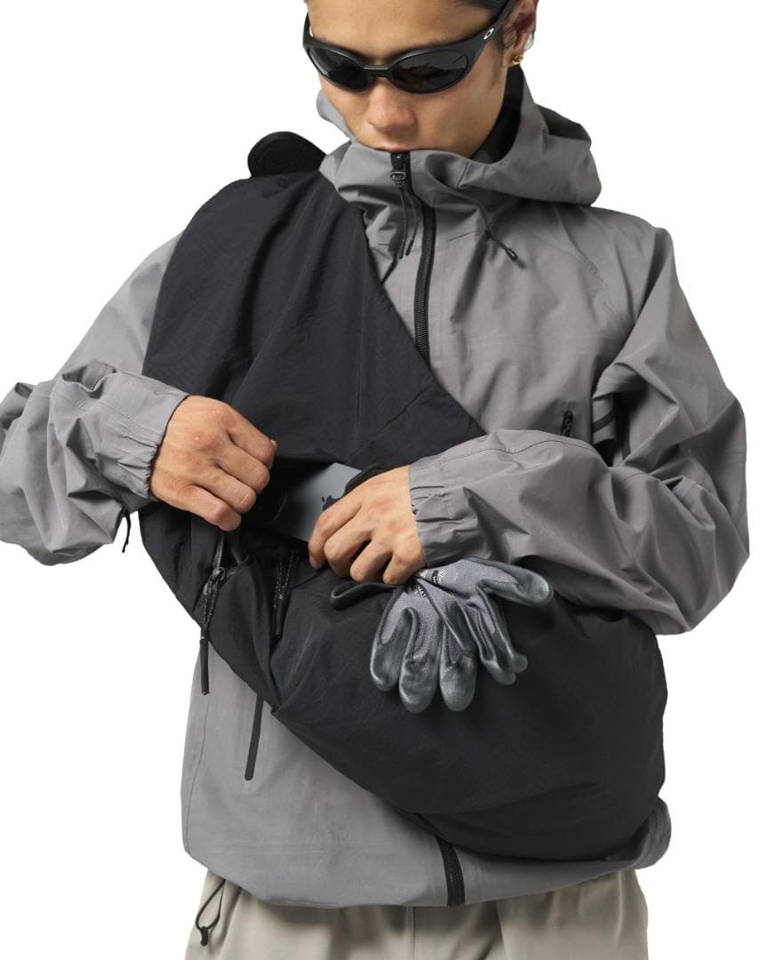 maastik - KANDMA (ボディバッグ/ショルダーバッグ)