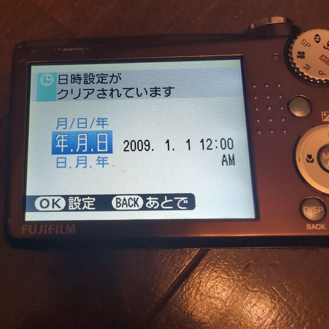 Fujifilm FinePix F70 EXR コンパクトデジタルカメラ