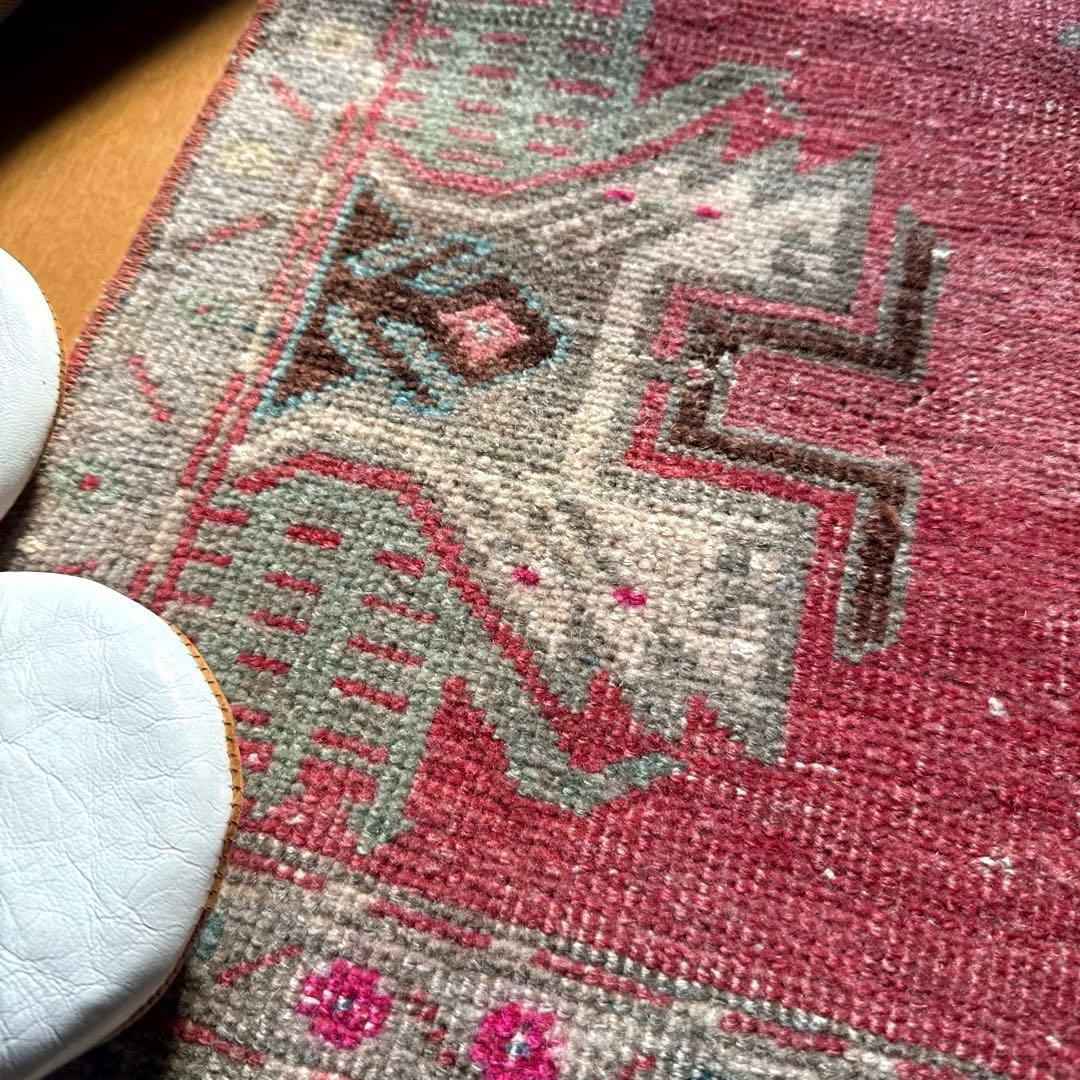 46.5×91 コーラルピンク　メダリオン　王道　トルコヴィンテージラグ