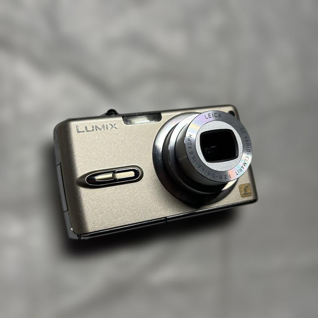 動作確認済　LUMIX デジタルカメラ　Panasonic DMC-FX07