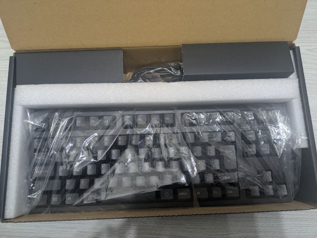 REALFORCE TKL R2TL-JP4-BK テンキーレス