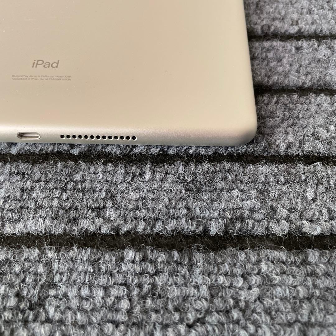 85 iPad 7世代 32GB Wi-Fi シルバー