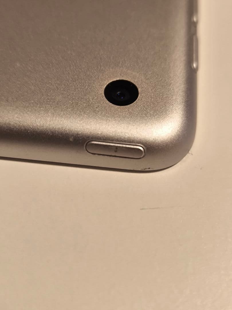 Apple iPad 第8世代Wi-Fiモデル32GB 箱付き