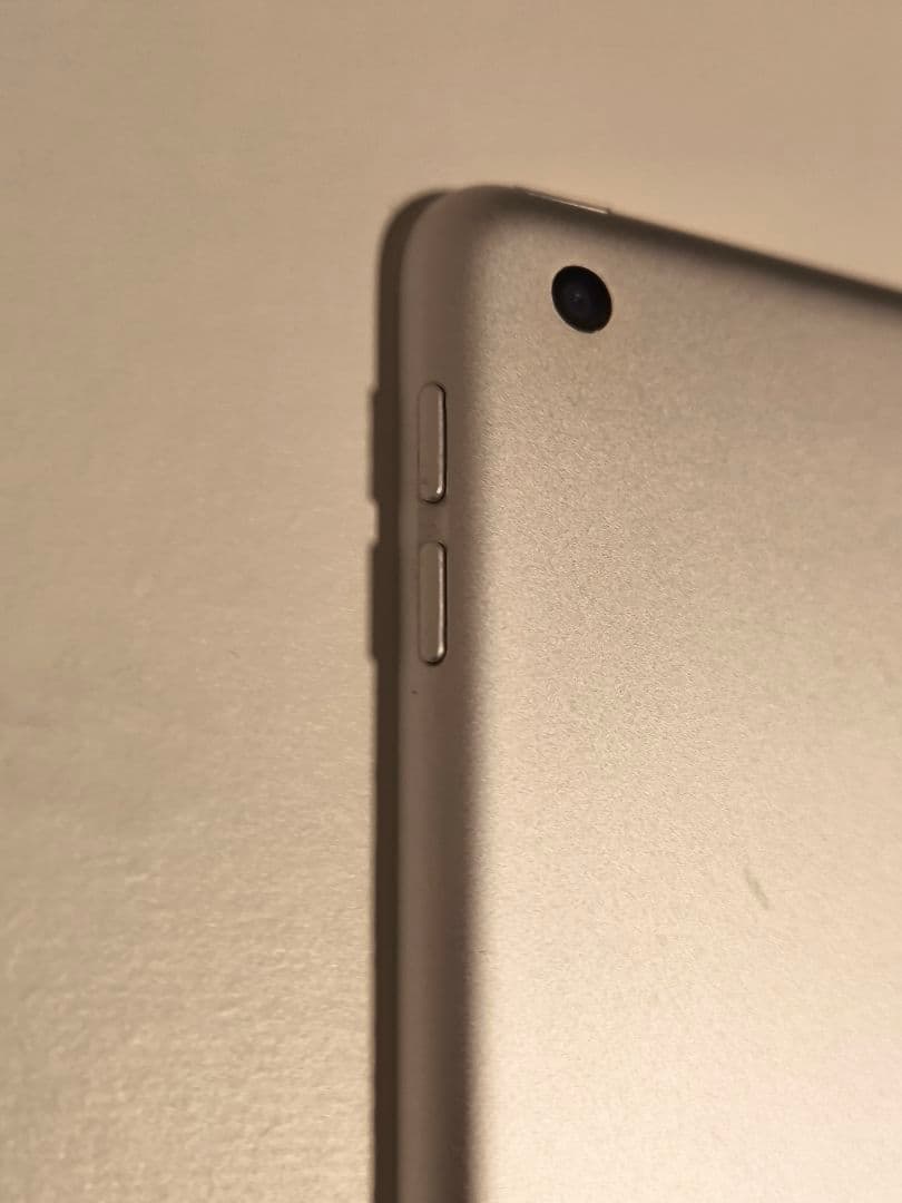 Apple iPad 第8世代Wi-Fiモデル32GB 箱付き