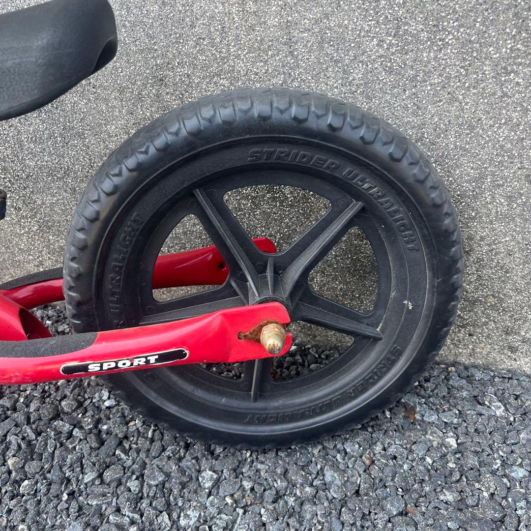 人気　ストライダー　日本正規品　スポーツモデル　STRIDER12　キッズバイク