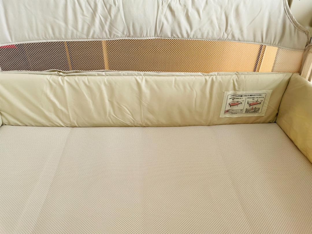 【美品】アップリカ ココネルエアー ベビーベッド　ミルクWH　ホワイト