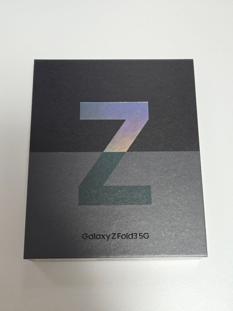 Galaxy Z Fold3 au SCG11 本体、Sペン、ケースx3 箱あり