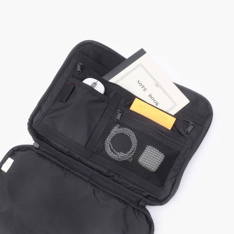 BRIEFING PCケース オリーブグリーン