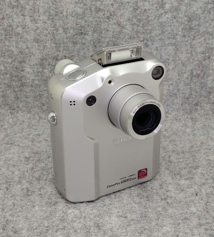 富士フイルム FinePix 6800Z 　希少モデル