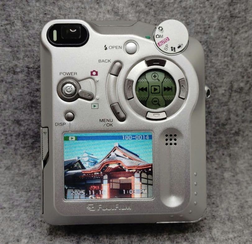 富士フイルム FinePix 6800Z 　希少モデル