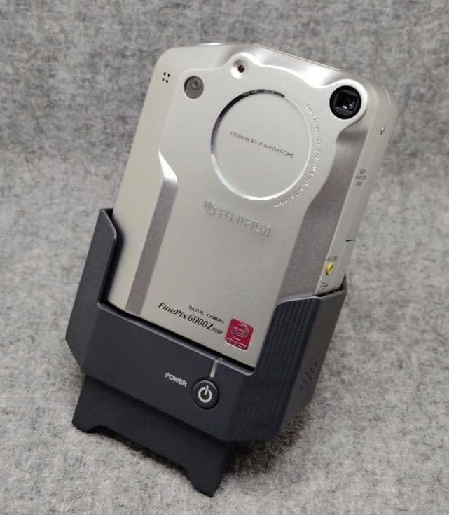 富士フイルム FinePix 6800Z 　希少モデル