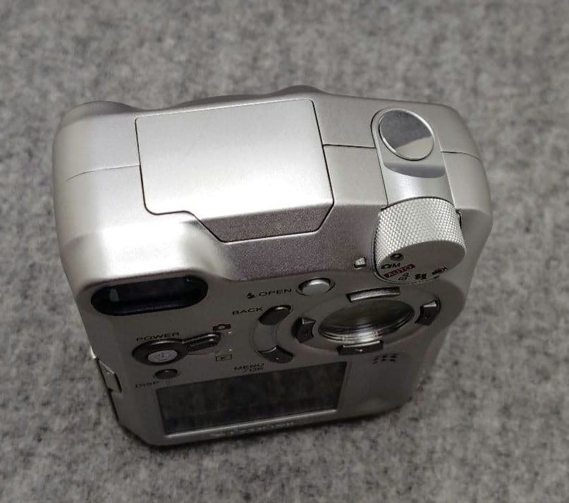 富士フイルム FinePix 6800Z 　希少モデル