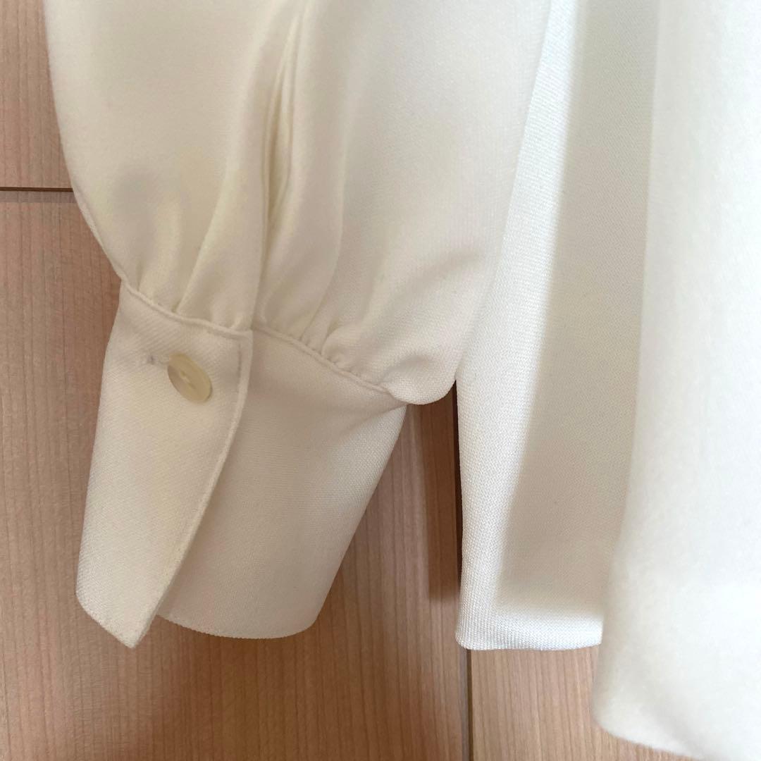 大人気完売！タグ付き！F by ROSSO　レースカラーペプラムブラウス