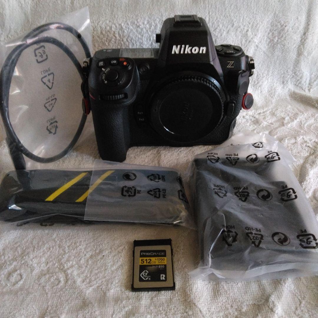 Nikon Z 8 ミラーレス一眼 本体とプログレード512ギガCFカード付