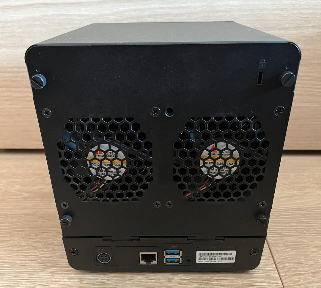 Synology NAS DS418j / 4TB HDD 4台付き
