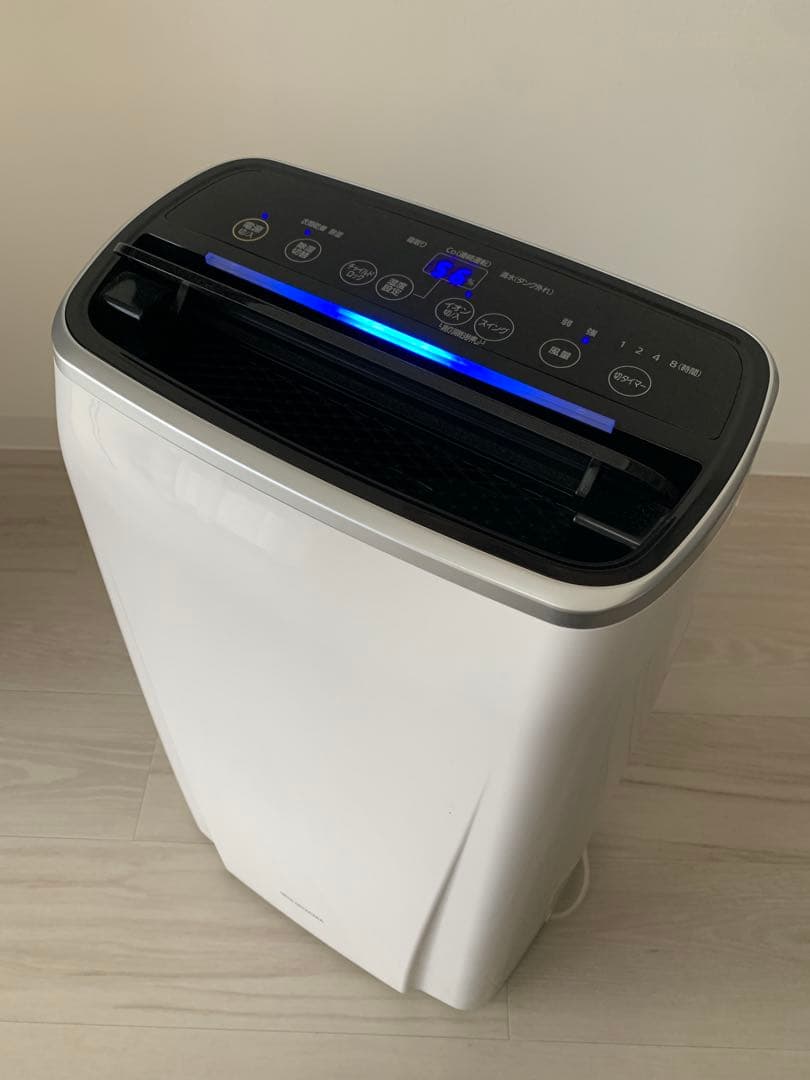 ⭐️値下げ⭐️アイリスオーヤマ　衣類乾燥除湿機（コンプレッサー式） IJC-H140