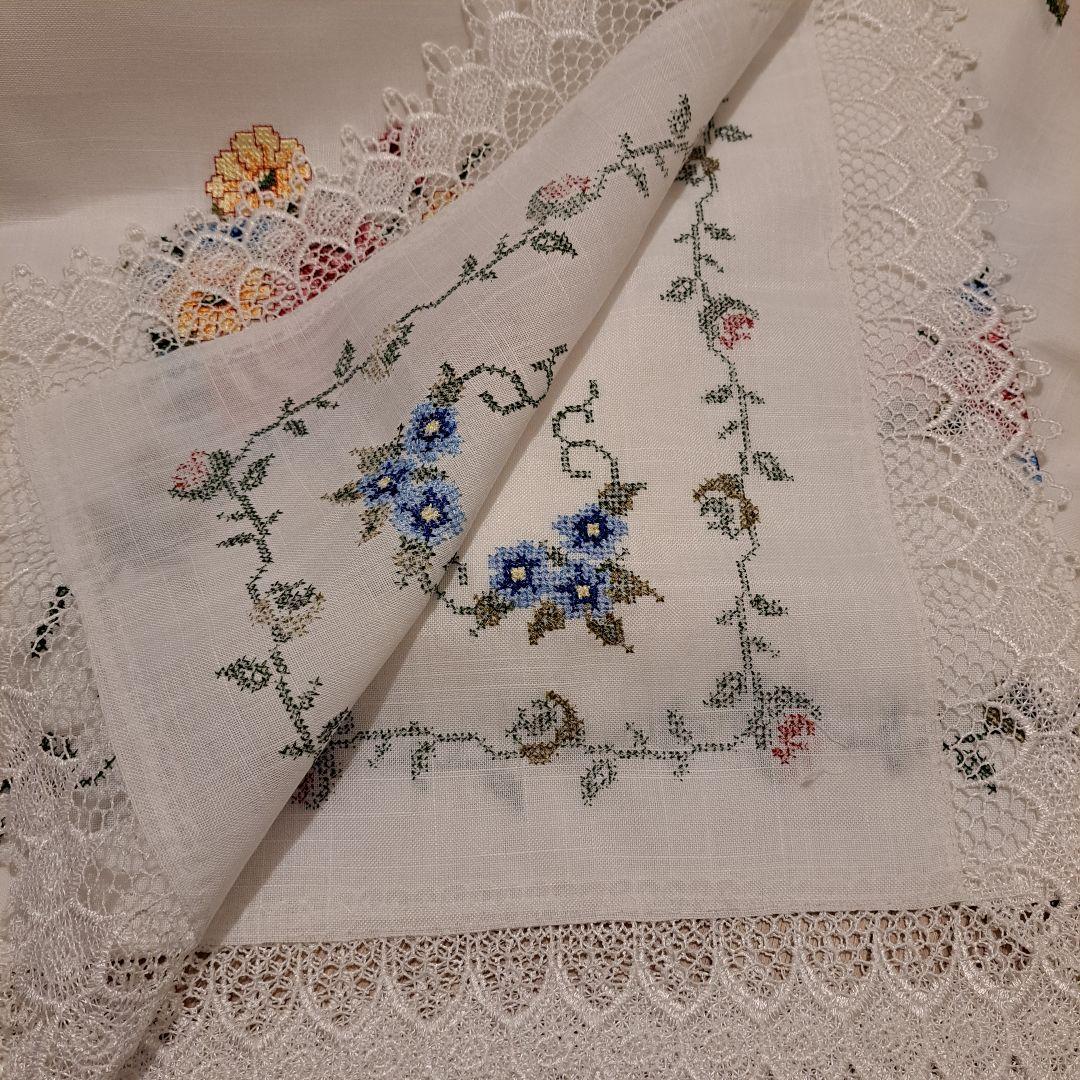 特大 テーブルクロス ヴィンテージ風 アンティーク風　レース 花柄刺繍